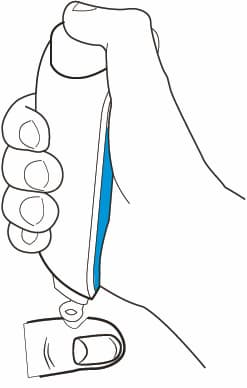 STAP 3: Spray de wrat voor 10 seconden.